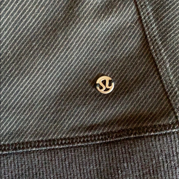 •Lululemon Asymmetrical ZIP Jacket Gray• - Picture 4 of 5